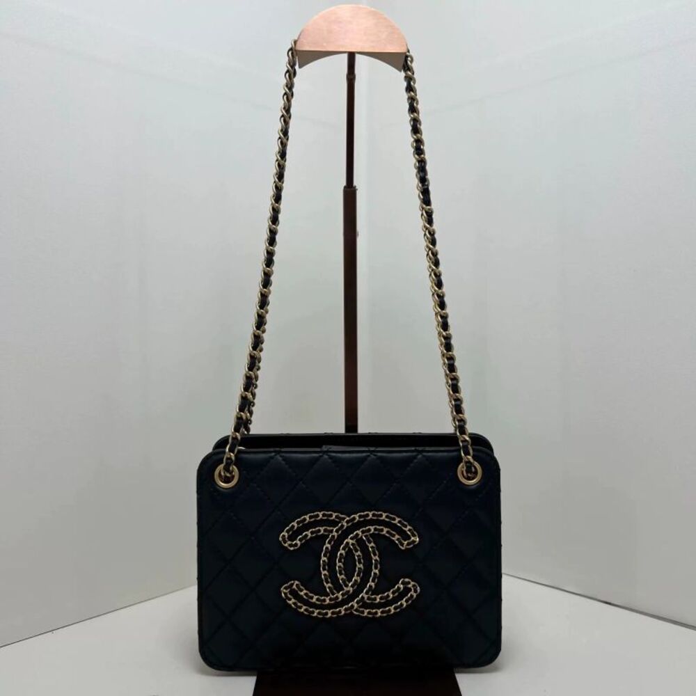 Chanel Women Pre-Loved Bag Very Good Condition